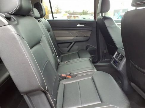 Used 2022 Volkswagen Atlas SE image 16