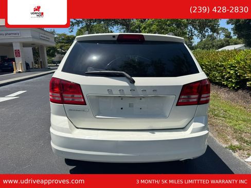 Used 2017 Dodge Journey SE FWD image 4