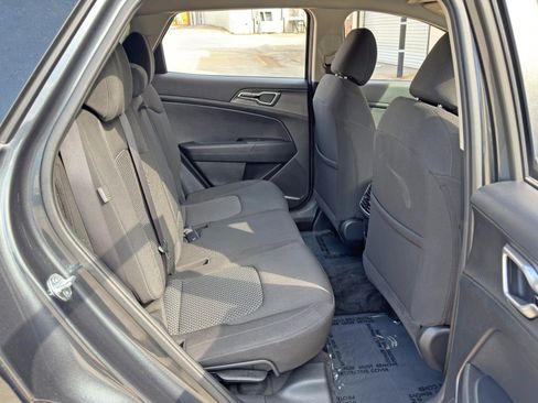 Used 2024 Kia Sportage LX AWD/4WD image 34