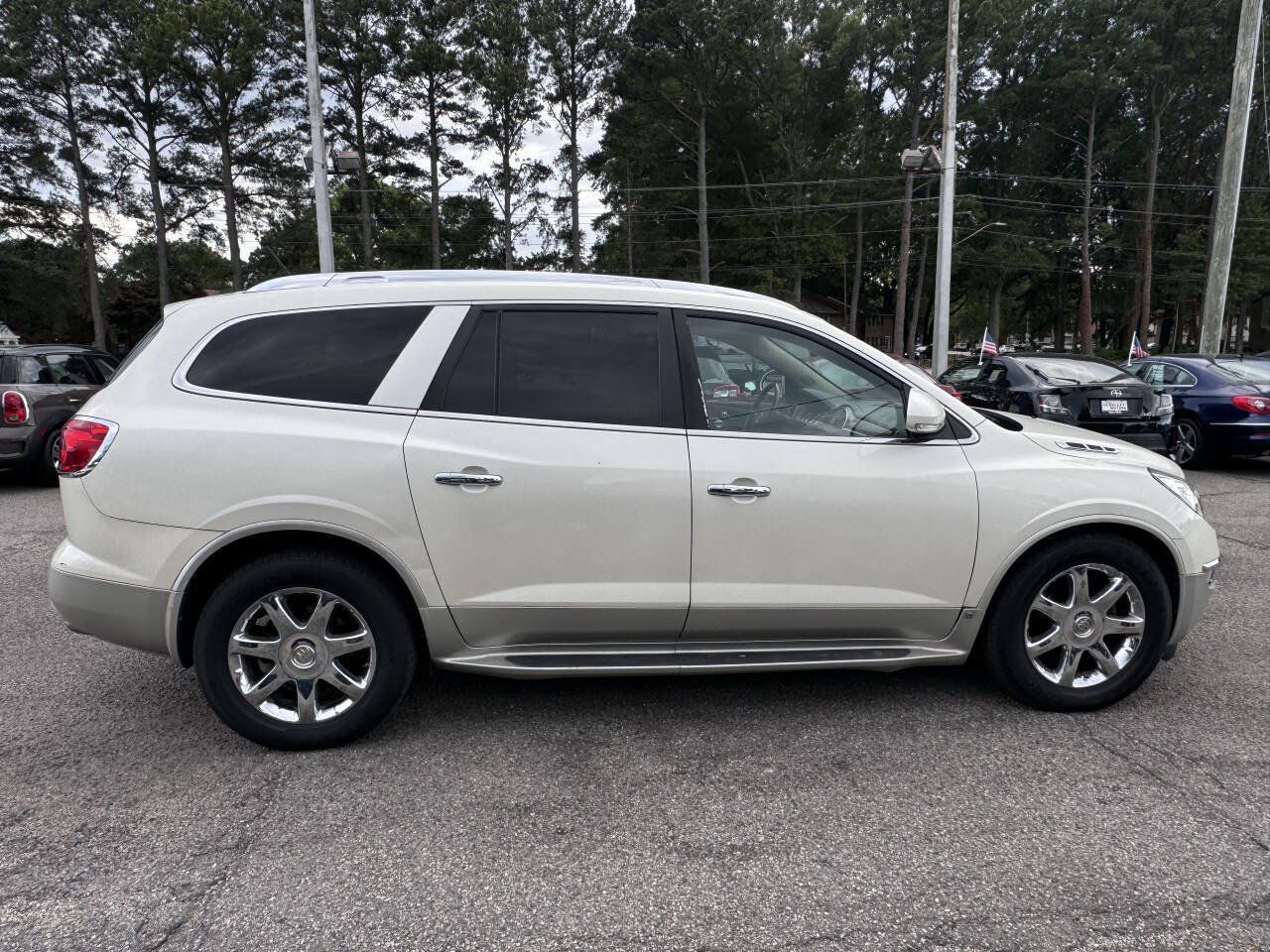 Used 2008 Buick Enclave CXL w/ Entertainment Package #4 AWD/4WD image 5