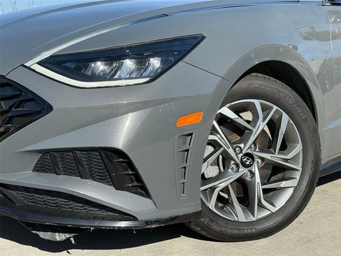 Used 2023 Hyundai Sonata SEL image 2