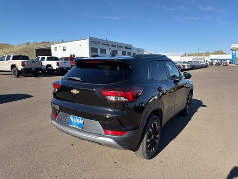 Used 2023 Chevrolet TrailBlazer LT AWD/4WD image 10