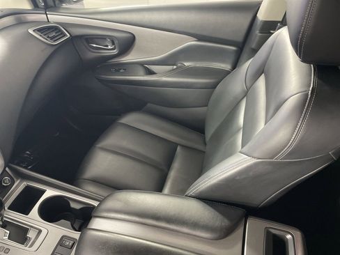 Used 2023 Nissan Murano SV image 23