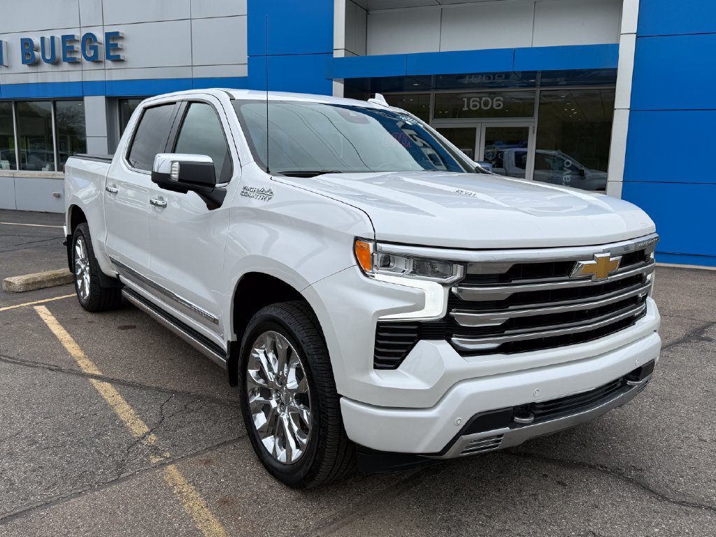 Certified 2023 Chevrolet Silverado 1500 High Country w/ Technology Package AWD/4WD image 9