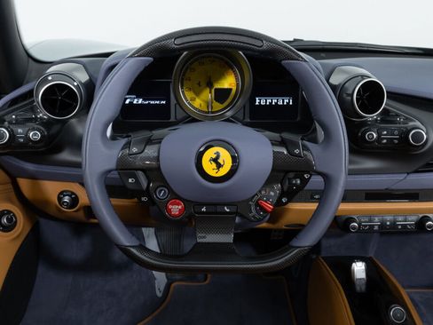 Used 2022 Ferrari F8 Tributo image 33