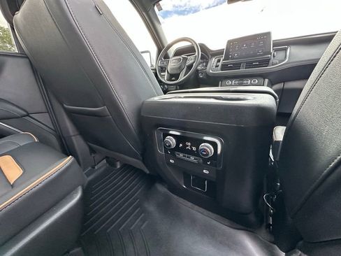 Used 2023 GMC Yukon AT4 AWD/4WD image 26