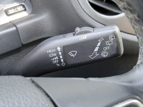Used 2016 Volkswagen Tiguan SE AWD/4WD image 18