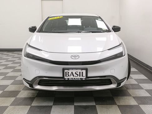 Used 2024 Toyota Prius Prime FWD image 3