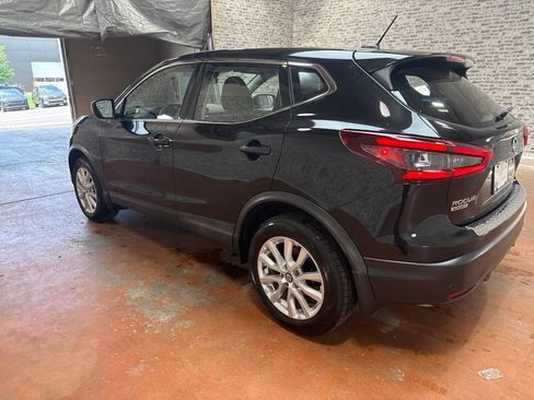 Used 2020 Nissan Rogue Sport S w/ Appearance Package FWD image 5