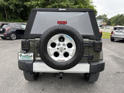 Used 2015 Jeep Wrangler Sahara w/ Trailer Tow Group AWD/4WD image 2