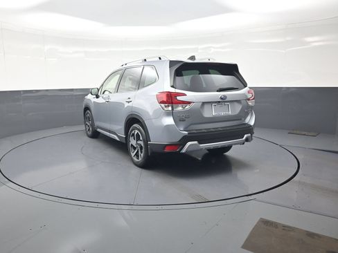 Used 2024 Subaru Forester Touring AWD/4WD image 5