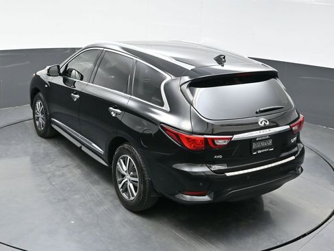 Certified 2019 INFINITI QX60 Luxe w/ Essential Package AWD/4WD image 38