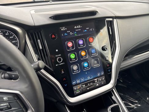 Used 2025 Subaru Outback Touring image 17