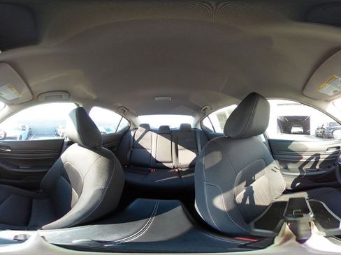 Used 2025 Nissan Altima 2.5 SV image 43