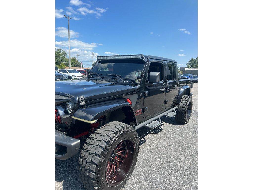 Used 2021 Jeep Gladiator Sport AWD/4WD image 3