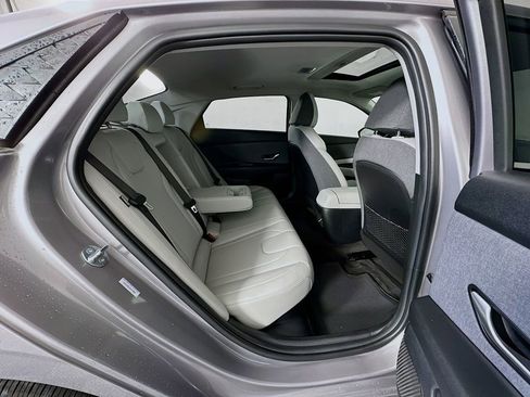 Certified 2025 Hyundai Elantra Limited w/ Cargo Package FWD image 28