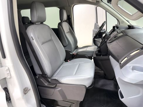 Used 2019 Ford Transit 150 XL image 37