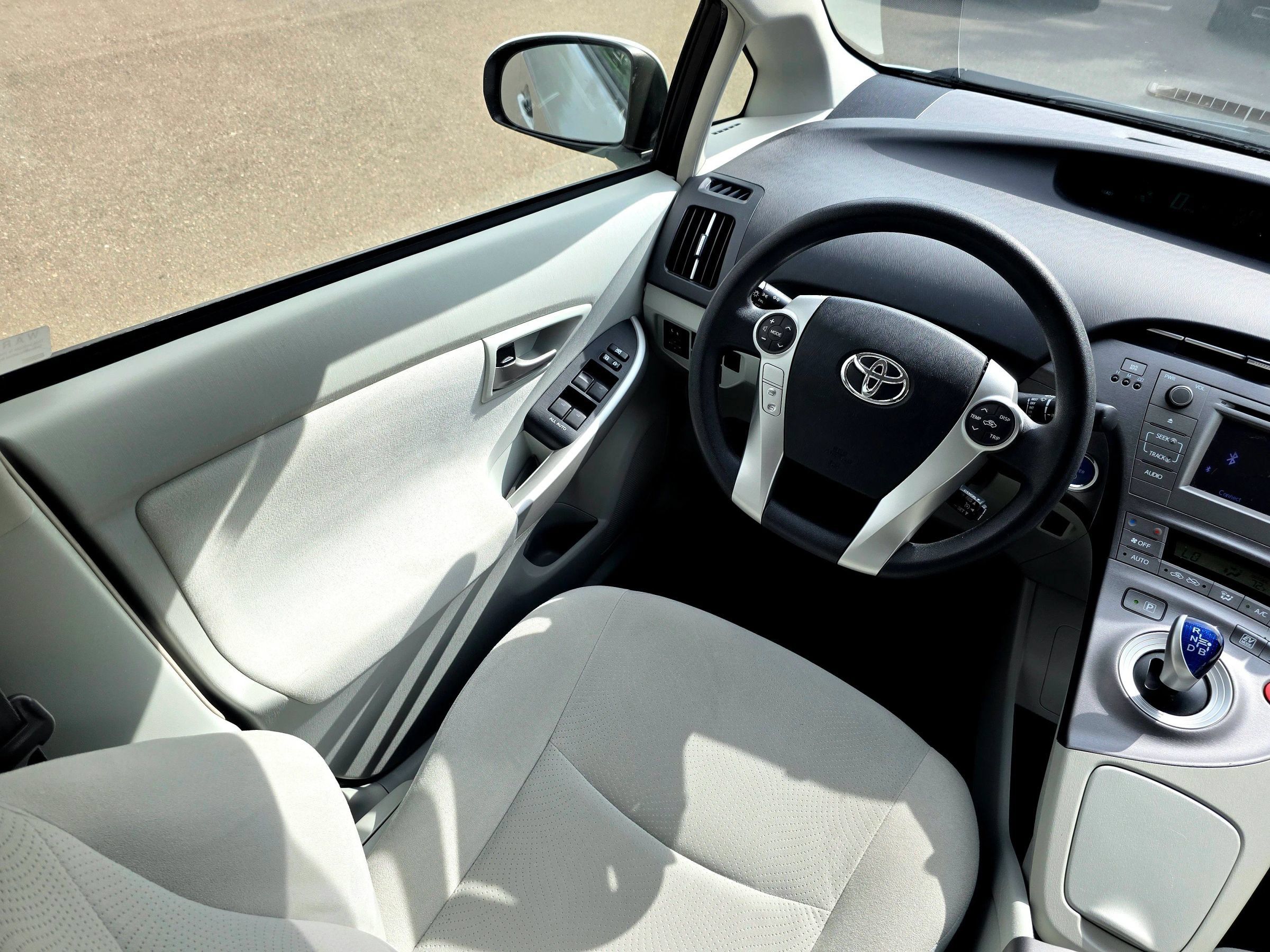 Used 2012 Toyota Prius Two FWD image 25