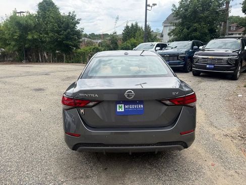 Used 2021 Nissan Sentra SV w/ SV Premium Package FWD image 5
