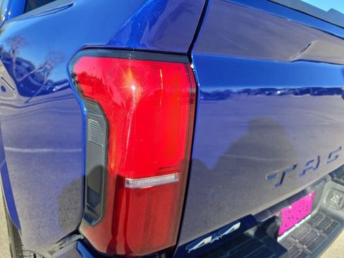 Used 2025 Toyota Tacoma SR5 image 32