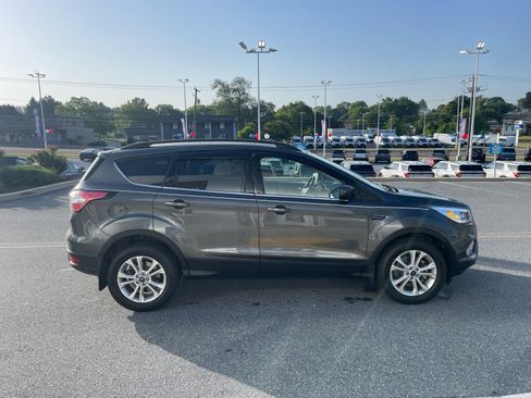 Used 2018 Ford Escape SEL AWD/4WD image 7