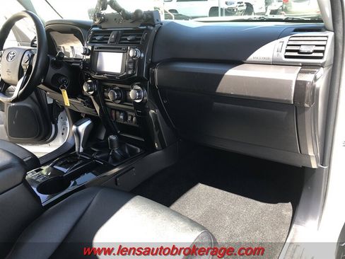 Used 2015 Toyota 4Runner TRD Pro AWD/4WD image 25