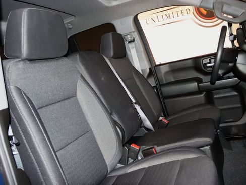 Used 2026 Chevrolet Silverado 2500 Custom w/ Custom Value Package image 58