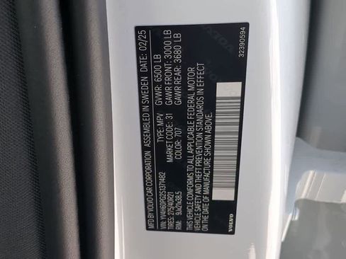 Used 2025 Volvo XC90 T8 Ultra w/ Protection Package Premier image 39