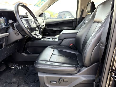 Used 2024 Ford Expedition XLT AWD/4WD image 23