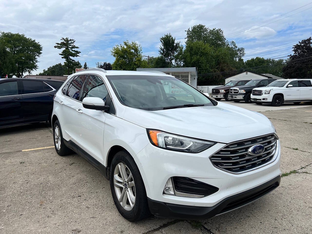 Used 2020 Ford Edge SEL w/ Convenience Package AWD/4WD image 4