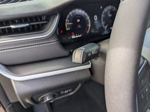 New 2025 Jeep Grand Cherokee Altitude RWD image 21