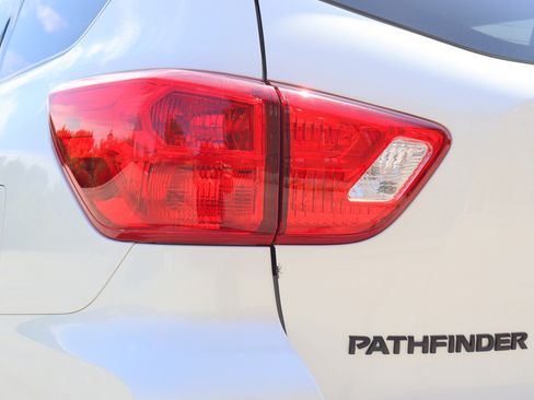 Used 2020 Nissan Pathfinder SV w/ Rock Creek Edition FWD image 38