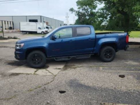 Used 2019 Chevrolet Colorado W/T w/ WT Convenience Package AWD/4WD image 22