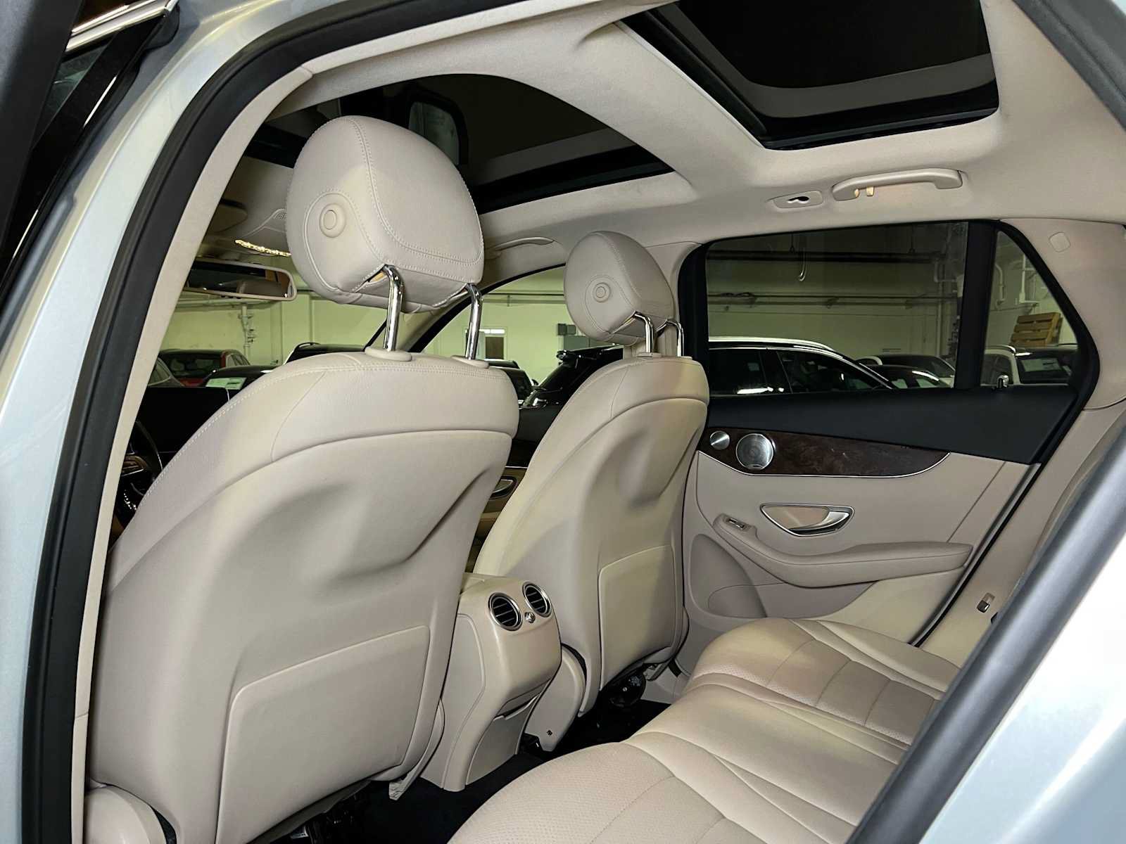 Certified 2018 Mercedes-Benz GLC 300 4MATIC image 19
