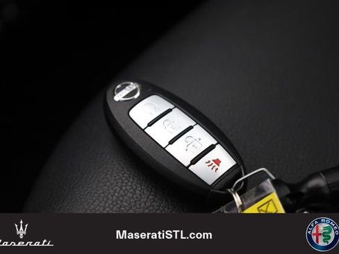 Used 2020 Nissan Kicks SR w/ SR Premium Package image 24