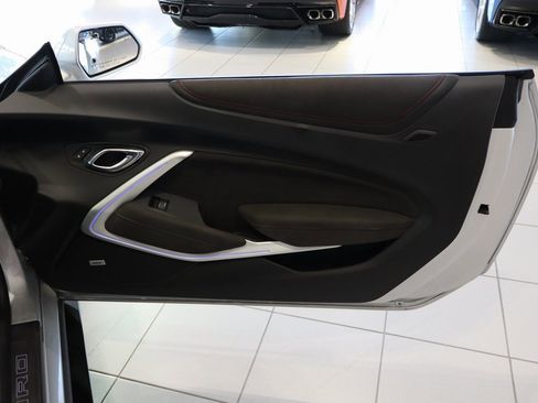 Used 2018 Chevrolet Camaro ZL1 image 20