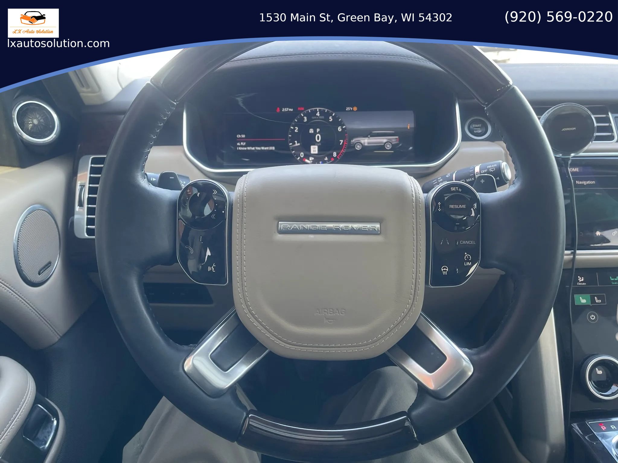Used 2018 Land Rover Range Rover HSE AWD/4WD image 16