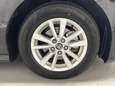 Used 2026 Toyota Camry LE FWD image 63