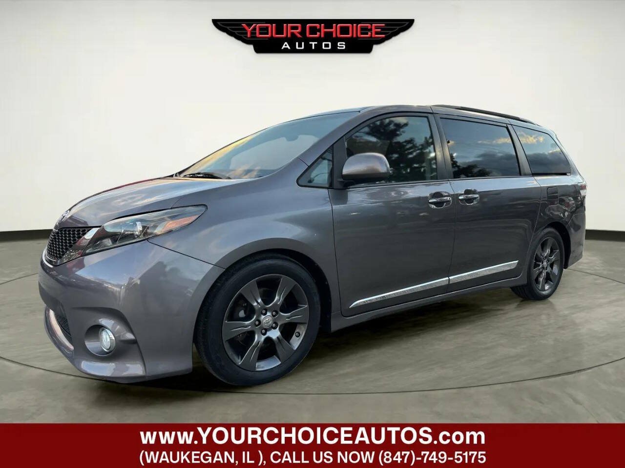 Used 2015 Toyota Sienna SE Premium FWD image 1