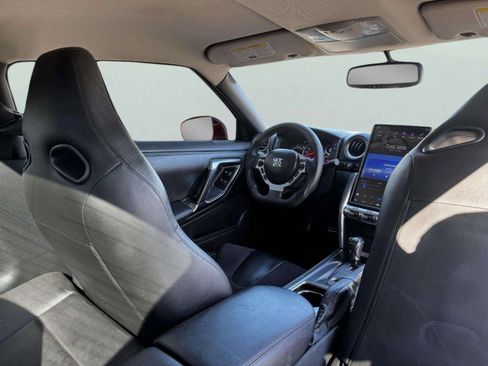 Used 2009 Nissan GT-R Premium image 53