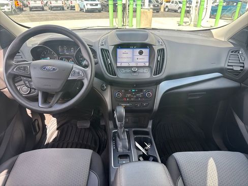 Used 2019 Ford Escape SE FWD image 16