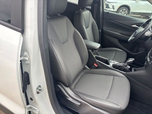 Used 2025 Buick Encore GX Preferred FWD image 35