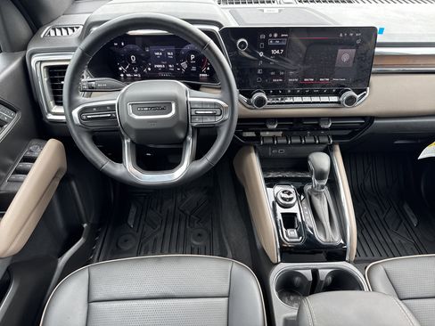 Used 2024 GMC Canyon Denali AWD/4WD image 18