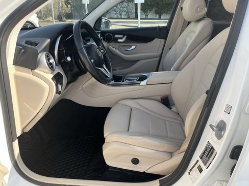 Used 2020 Mercedes-Benz GLC 300 4MATIC image 10