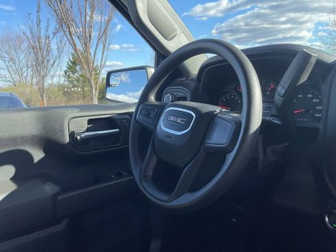 Used 2024 GMC Sierra 1500 Pro w/ Pro Value Package image 30