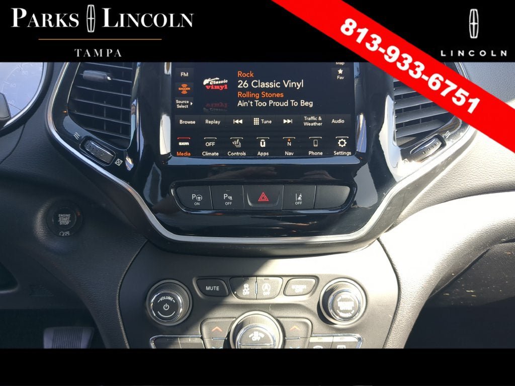 Used 2019 Jeep Cherokee Limited w/ Technology Group AWD/4WD image 21