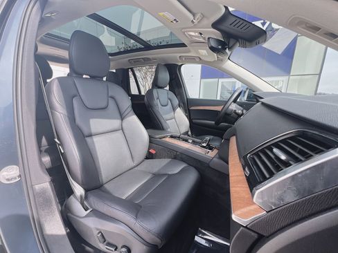 Used 2024 Volvo XC90 B6 Plus w/ Protection Package Premier image 25