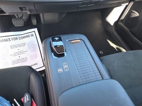 Used 2024 Nissan Ariya FWD image 18