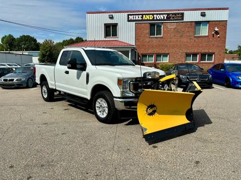 Used 2022 Ford F350 XL w/ STX Appearance Package AWD/4WD image 3