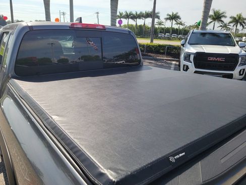 Used 2025 Nissan Frontier Pro-X w/ Pro Convenience Package RWD image 10